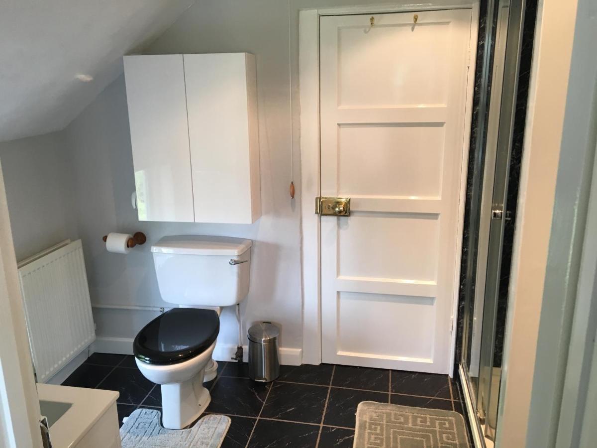 Bron Hafren Bed & Breakfast Монтгомъри Екстериор снимка
