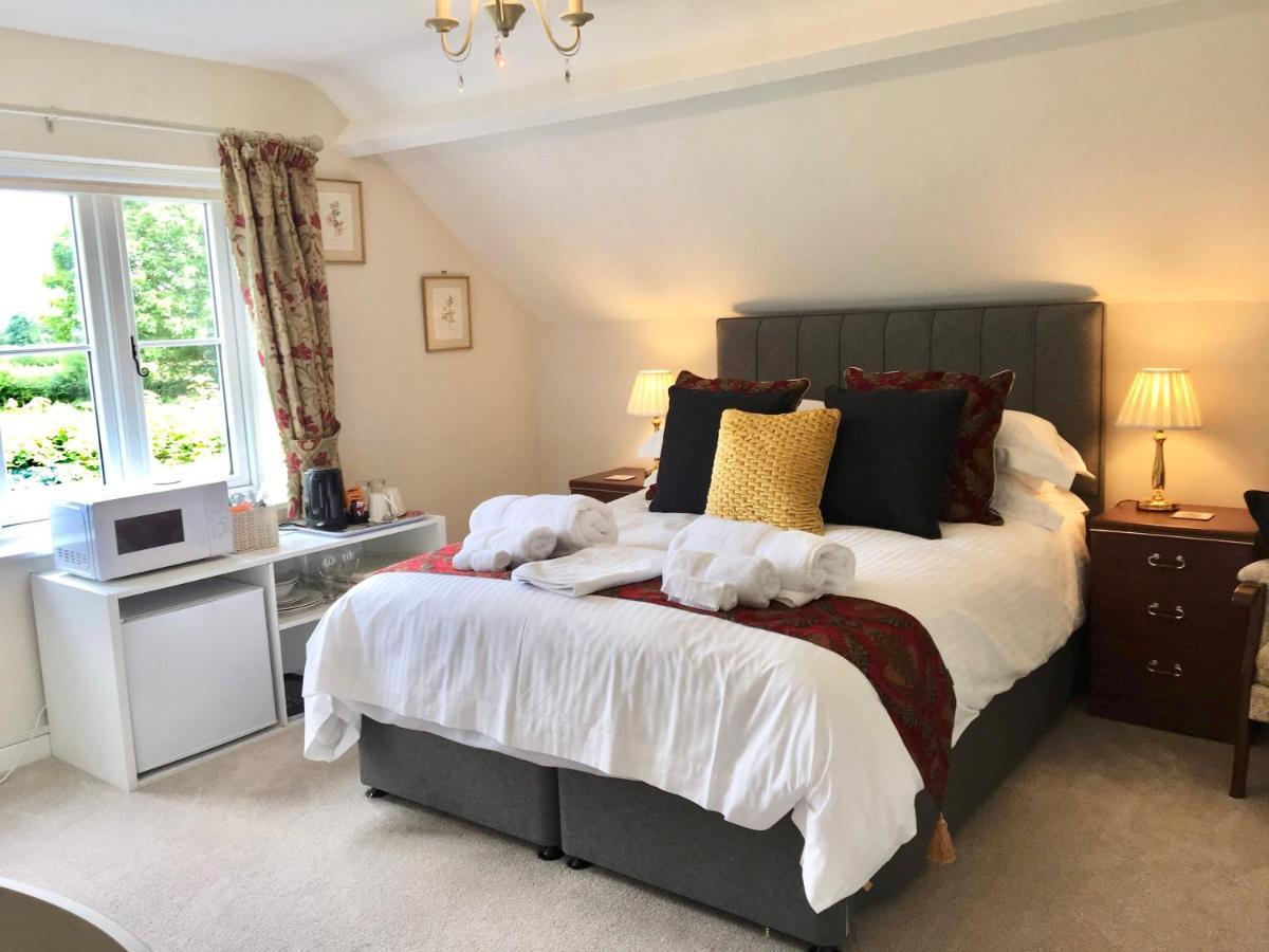 Bron Hafren Bed & Breakfast Монтгомъри Екстериор снимка