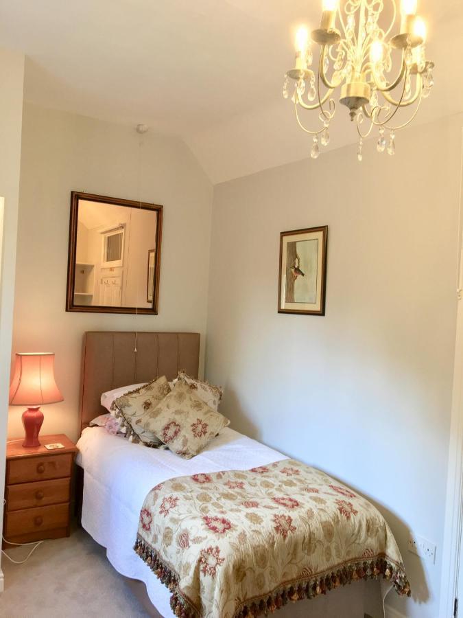 Bron Hafren Bed & Breakfast Монтгомъри Екстериор снимка