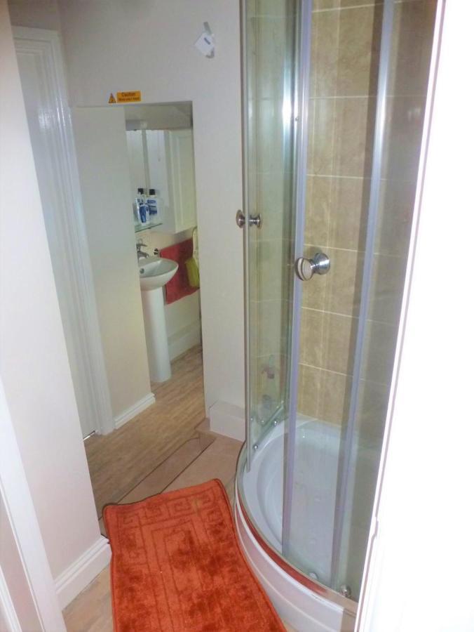 Bron Hafren Bed & Breakfast Монтгомъри Екстериор снимка