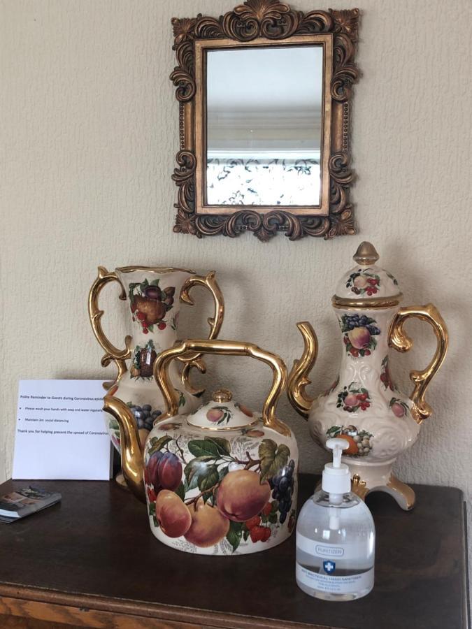 Bron Hafren Bed & Breakfast Монтгомъри Екстериор снимка